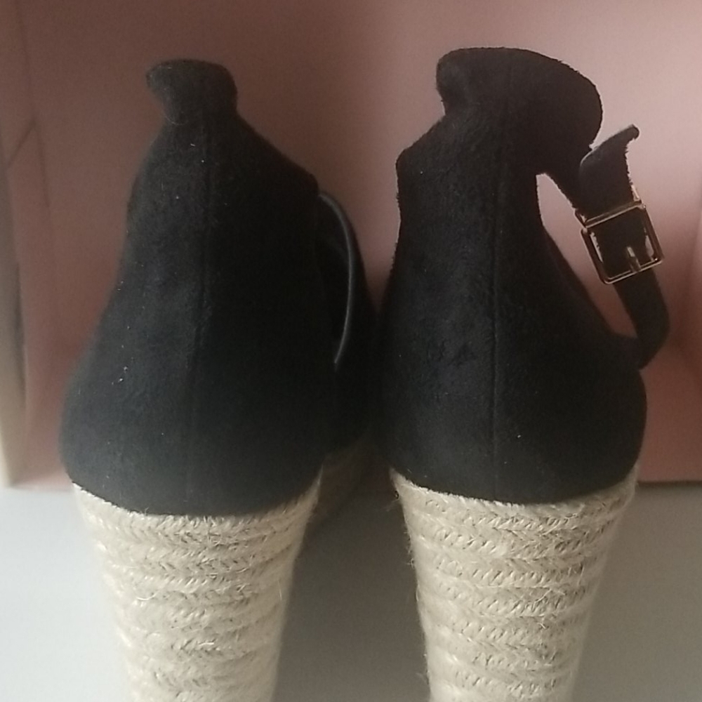 👉🏾SOLD💥 Wedges - Picture 7 of 7